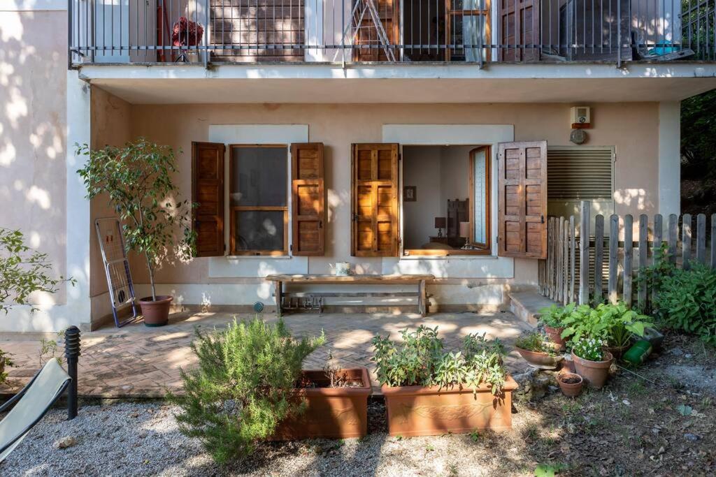 Apartment In Nature,10Min From City 페루자 외부 사진